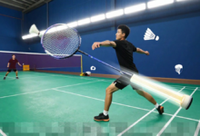 Raket Badminton Terbaik dengan Shaft Extra Stiff untuk Daya Pukul Maksimal