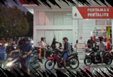 Jember Terapkan WFH untuk ASN dan Sekolah Daring Akibat Antrean BBM yang Panjang